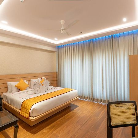 Serene Resort Hyderabad 商沙巴 外观 照片