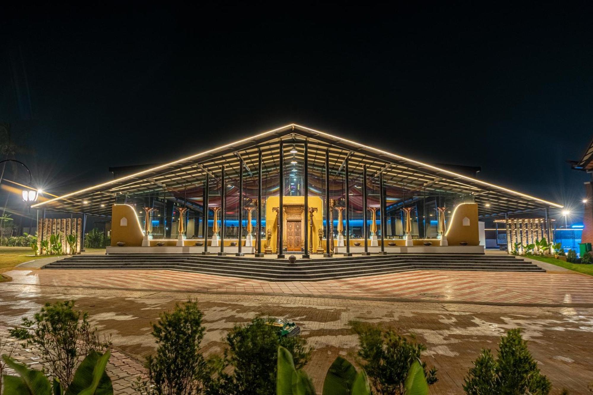 Serene Resort Hyderabad 商沙巴 外观 照片