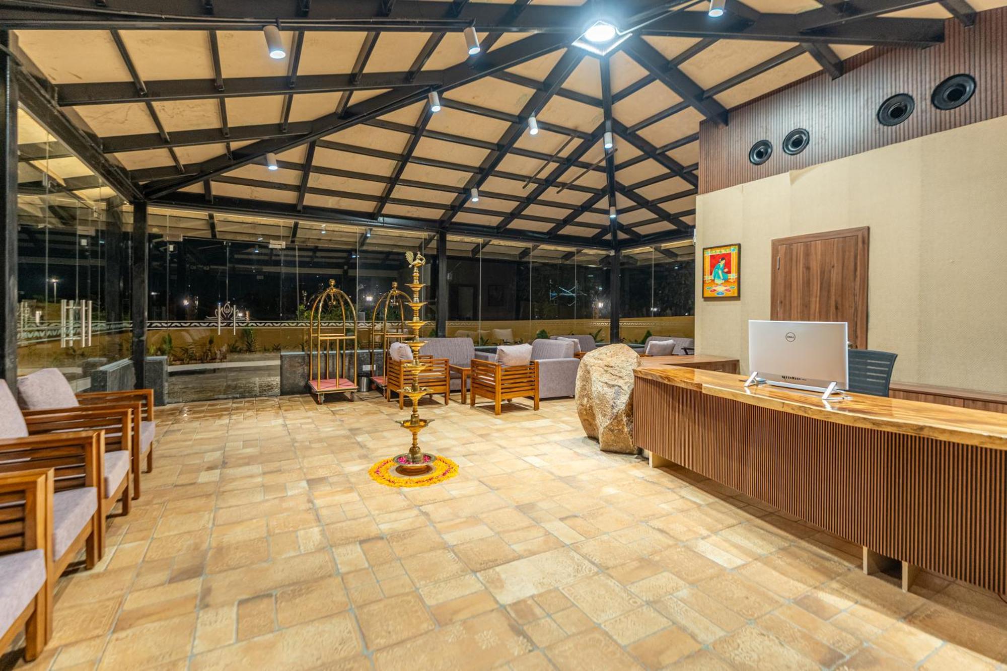 Serene Resort Hyderabad 商沙巴 外观 照片